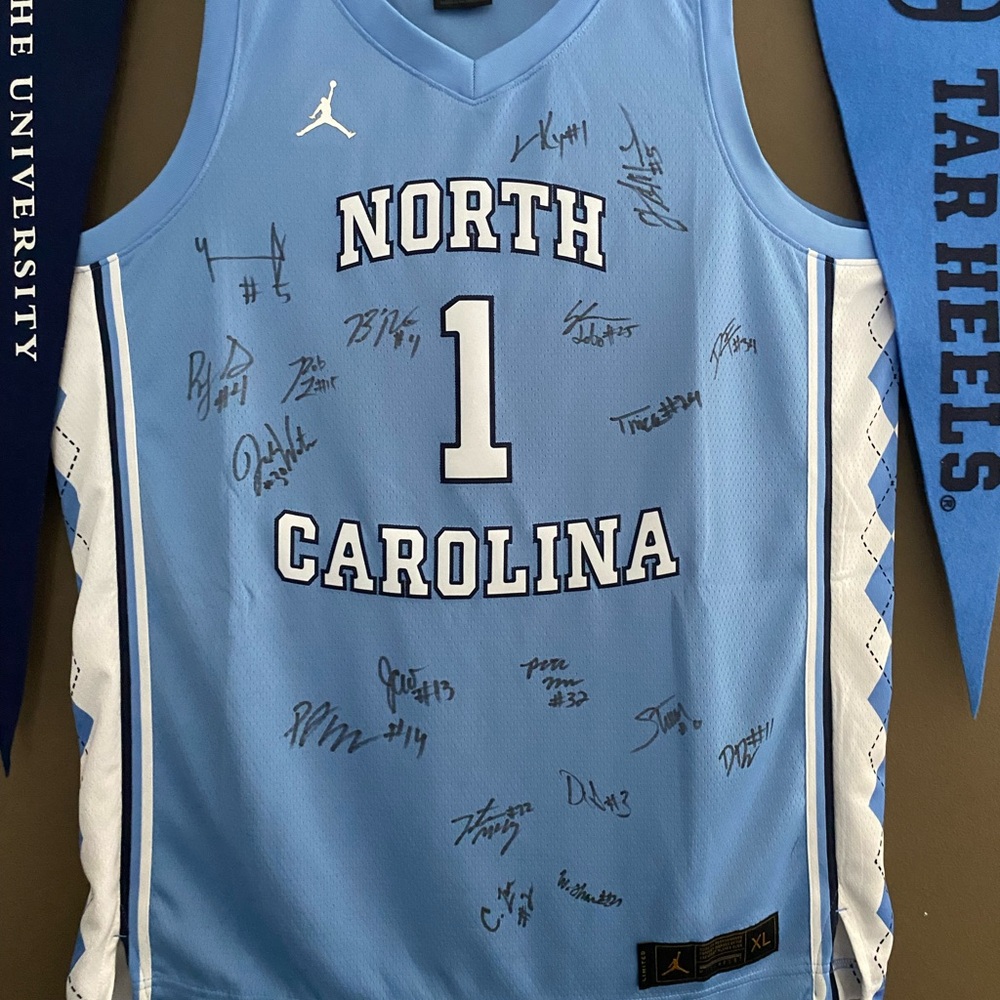 UNC Basketball 2022 full team signed jersey